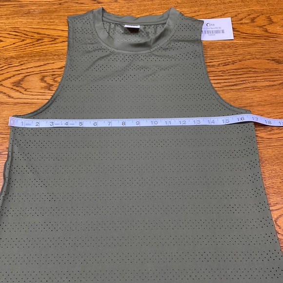ZYIA Active Tank Small Perforated Sleeveless Round Neck Olive Green - Picture 3 of 10